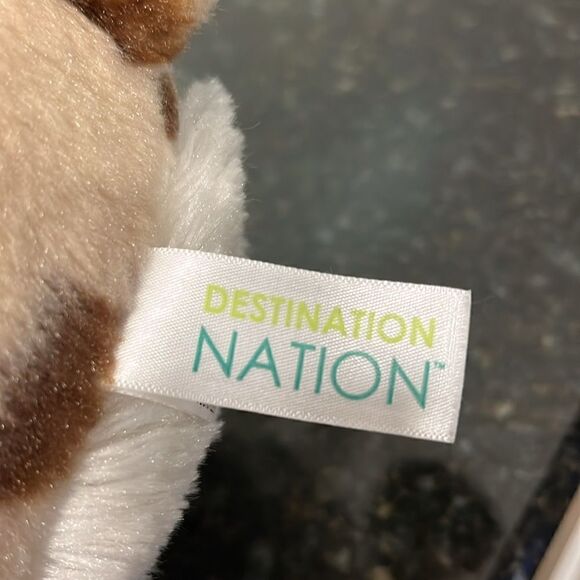 Destination Nation Lynx Plush Stuffed Animal by Aurora. Size 13” - Picture 7 of 8